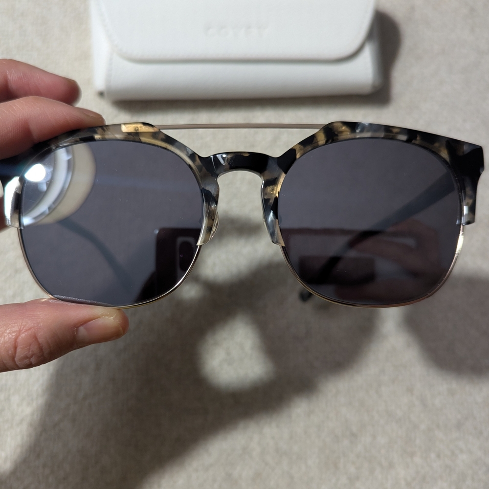 Covry Atik Cloud Tortoiseshell Sunglasses with Mirror-style Lenses - Picture 2 of 11
